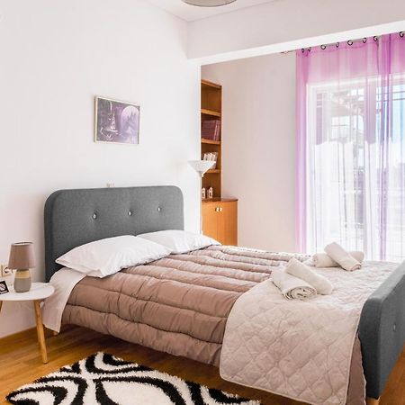 The Home Sweet Home - Family Friendly 2 Floor Apartment Каламата Екстер'єр фото