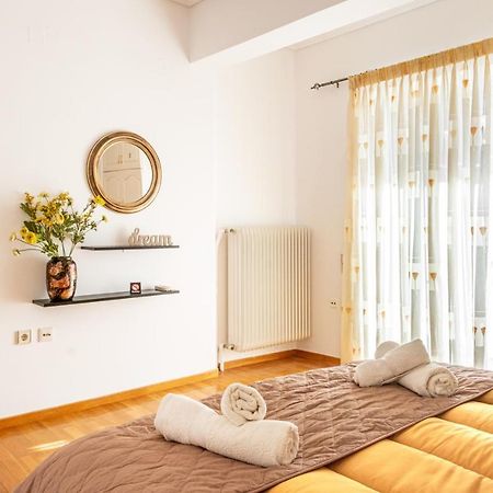 The Home Sweet Home - Family Friendly 2 Floor Apartment Каламата Екстер'єр фото