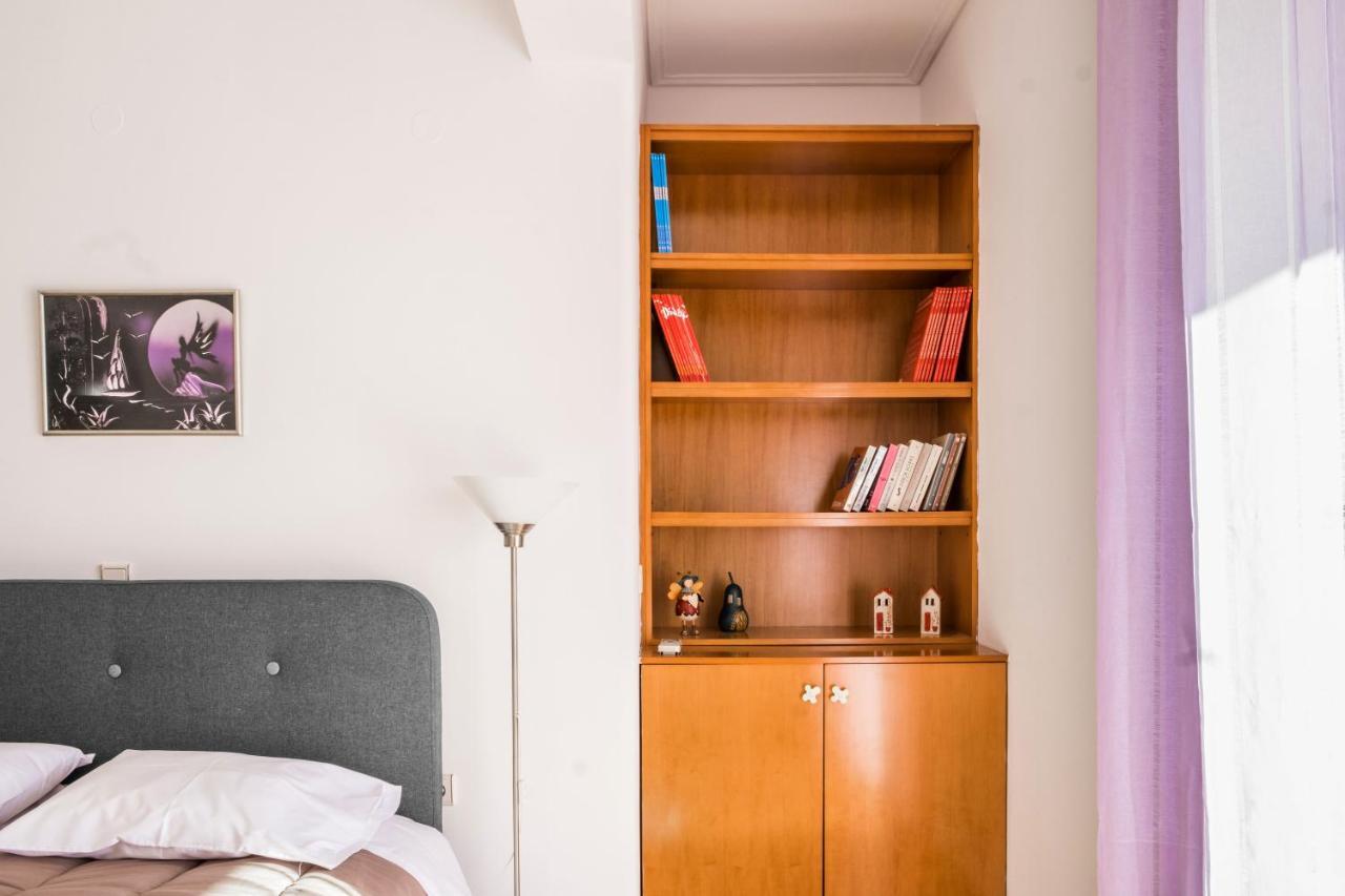 The Home Sweet Home - Family Friendly 2 Floor Apartment Каламата Екстер'єр фото