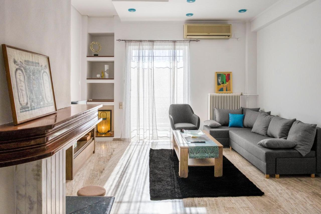 The Home Sweet Home - Family Friendly 2 Floor Apartment Каламата Екстер'єр фото